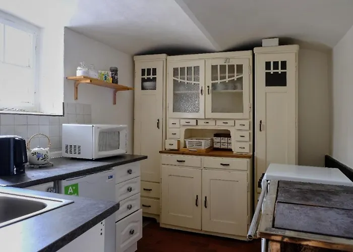 V Ráji. Casa de Férias